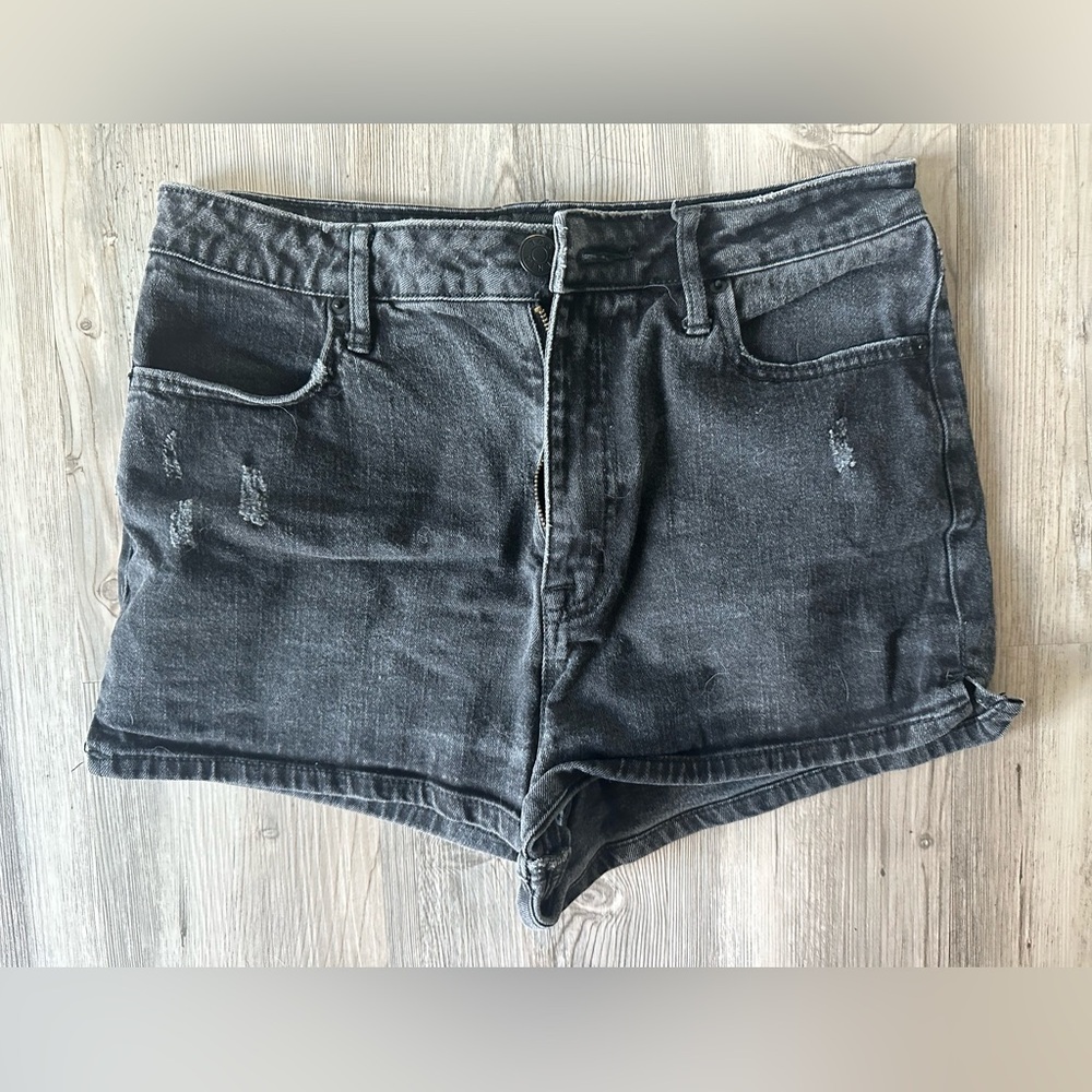 BDG Super High Rise Spade Pin Up Denim Shorts Black Wash Size 30W